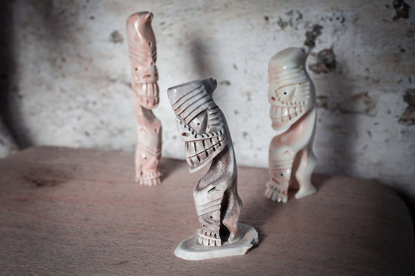 Enok-Kilime-bone-carvings-in-Sisimiut-in-Greenland